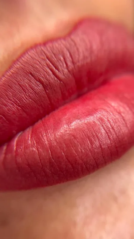 Lip blush, no filter — from the Dr Browz Instagram