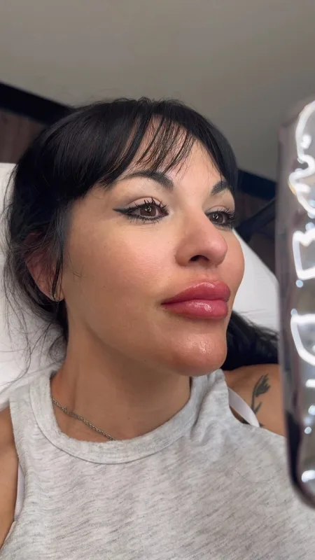Liner and lip blush — from the Dr Browz Instagram